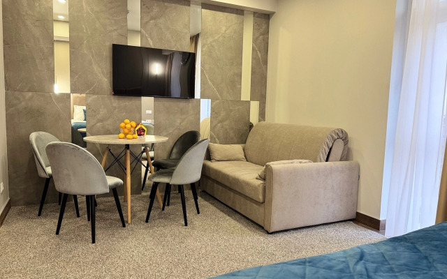 Апартаменты в отеле Mirror Light в живописном районе Сочи