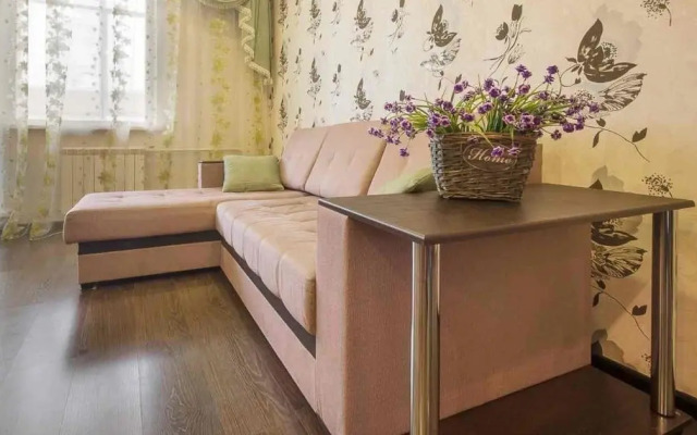 AppartDeLuxe na Ulitse 78-y Dobrovolcheskoy Brigady 21 Flat