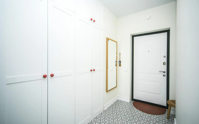 V tsentre u metro Kavalskaya Sloboda Flat