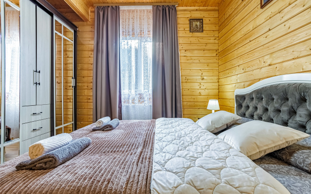 Semeyny Zagorodny Klub Otdykha  "agoy-Shale" Private house