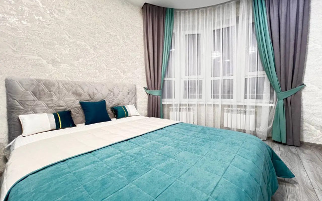 V Tsentre Goroda Zhk Levoberezhye Flat