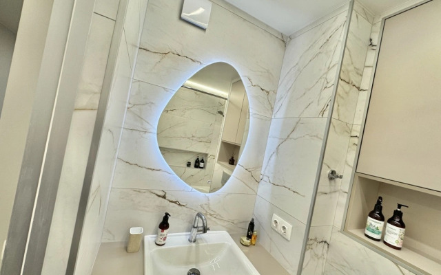 Апартаменты Делюкс с Балконом Lesnaya