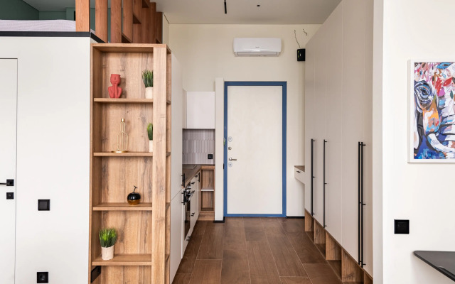 Lesenk v oblaka 41 etazh Flat