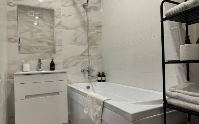 Апартаменты Уютная евродвушка в спальном районе