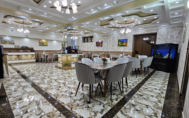 Sharq Hotel
