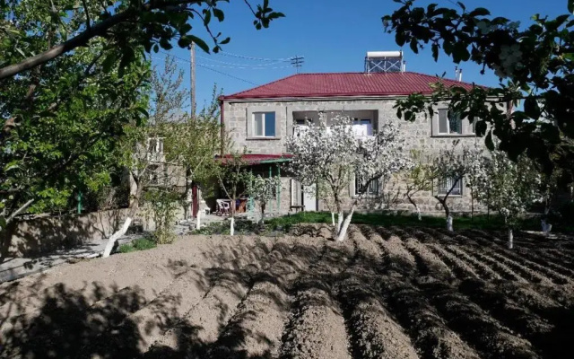 Ночлег и завтрак (B&B) Karin's