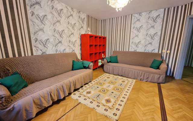 Apartments na Shustova 7