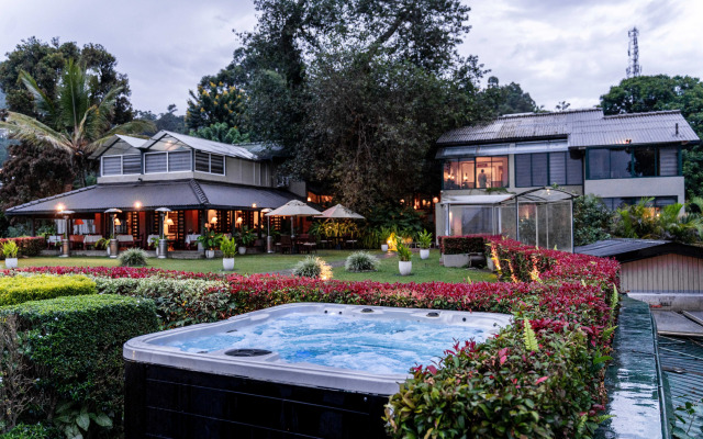 EKHO Ella - A Divine View of Ella Gap