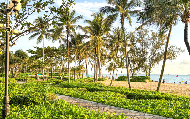 Alisa Phu Quoc Hotel