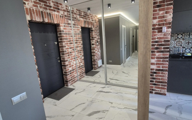 Semeynaya Treshka Flat