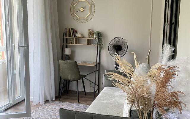 Olive Branch Flat