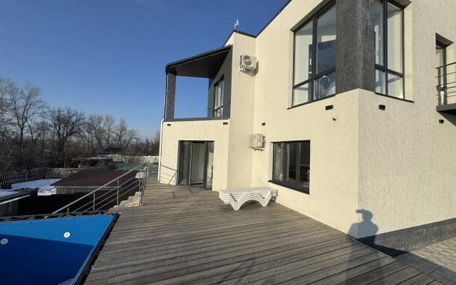Частный дом Лев RentPlaza
