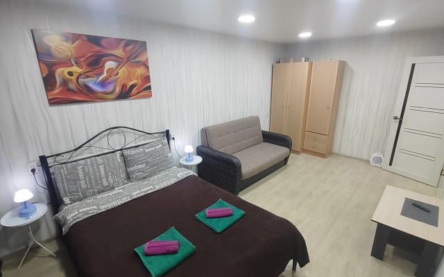 Квартира возле ТРЦ Плазма с лифтом и балконом