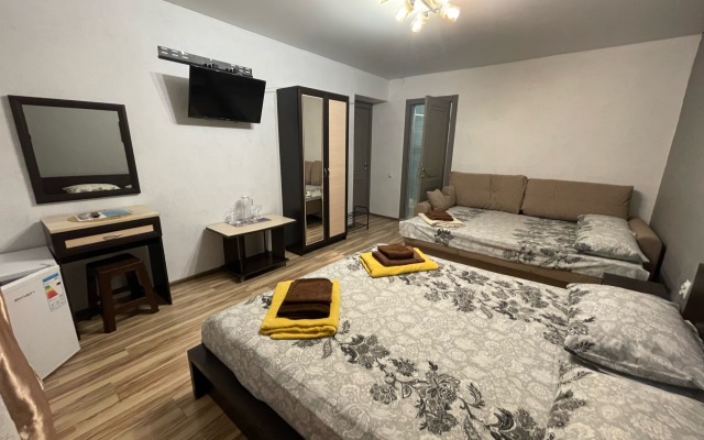 Dzhuliya Guest House