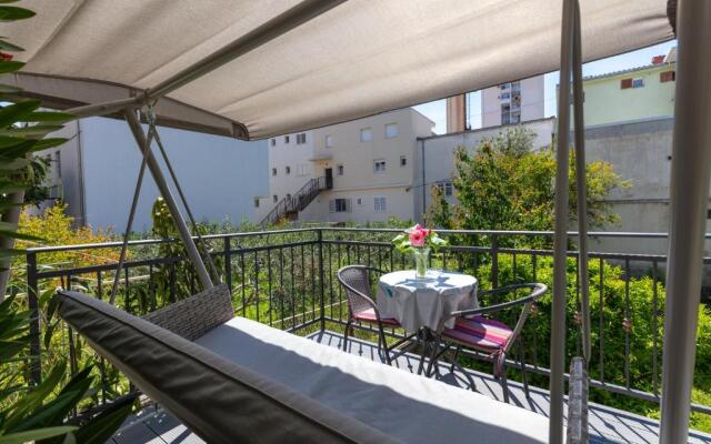 Studio apartment Oleander