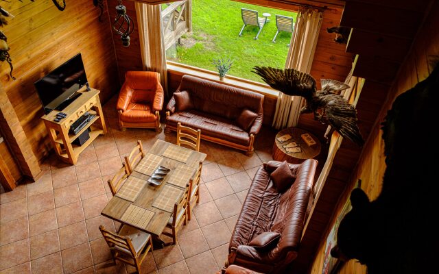 Загородный Эко-клуб "Три медведя"