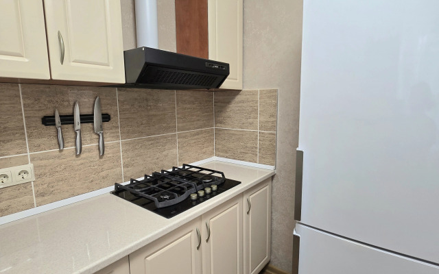 Квартира Трёхкомнатная на Яблоневой