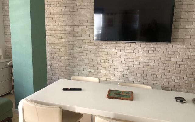 Dvushka Na Gaydara Furnished Rooms