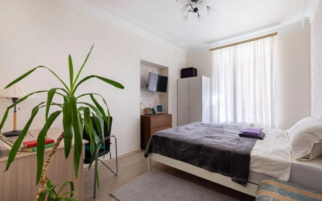 Квартира 3-комнатная в Самом Сердце Санкт-Петербурга