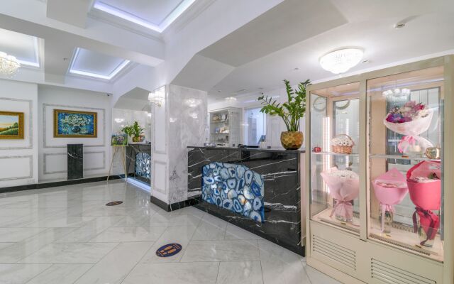 7 Avenue Hotel & SPA