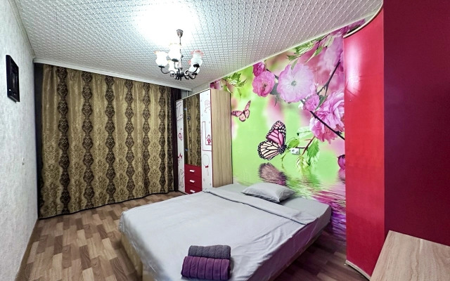 Квартира Дом 89 2комн в Мирном 2/4