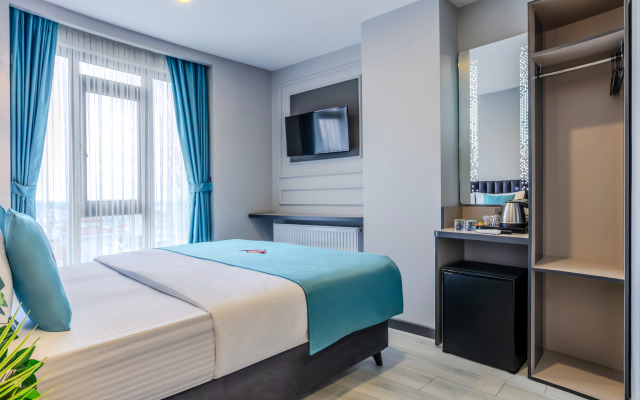 Отель Solin Airport Hotel