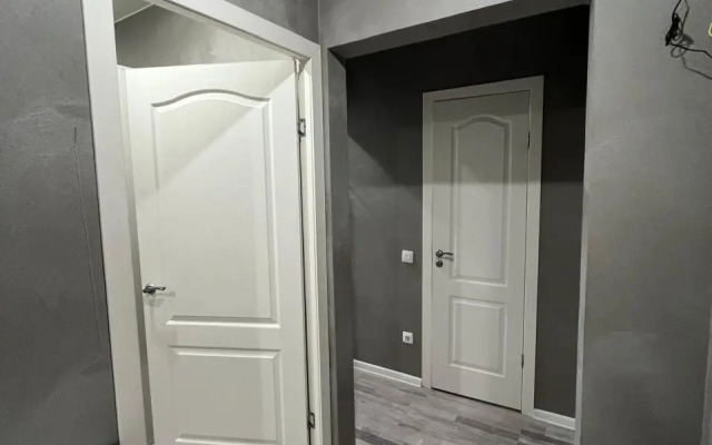 Квартира Уютная Однокомнатная в Сдepжанных Тонах