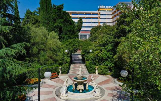 Yuzhnoye Vzmorye Health resort