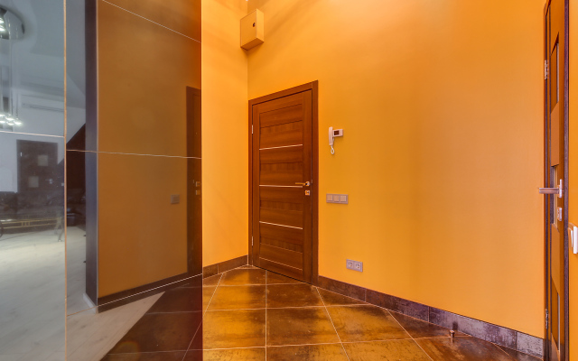 Sutki Peterburg Nevskij 81 apartment