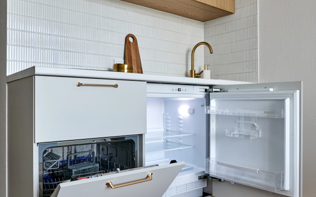 S Vidom Na Basseyn Apartments