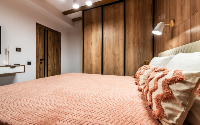 Oplot - «HUGO» - s uedinennoj terrasoj 3 Apartments