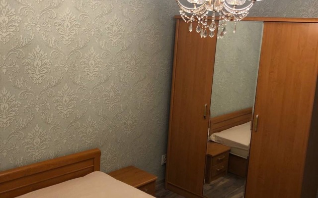 3 Komnatnaya Kvartira Dlya Bolshoy Kompanii Flat