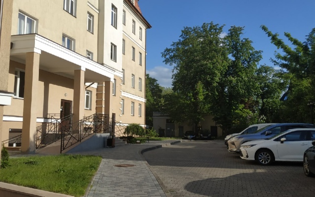 U Ozera Na Telmana 5 Flat