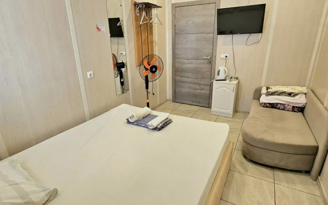 Vgosti Hotel