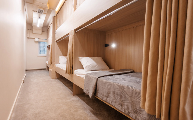 Luxx Aparts Hostel