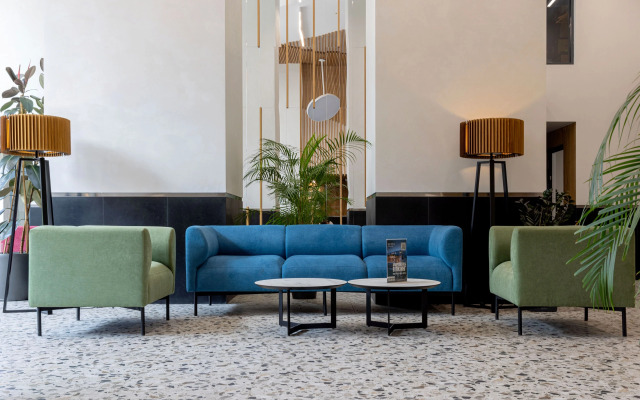 Апартаменты зеркальные в доме с бассейном в Сестрорецке