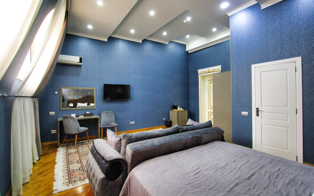 Pilot Baku Hotel