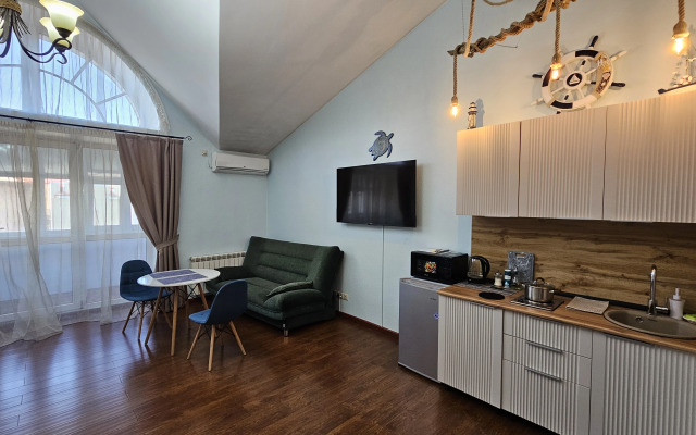 Flat Studiya Parus s Kukhney