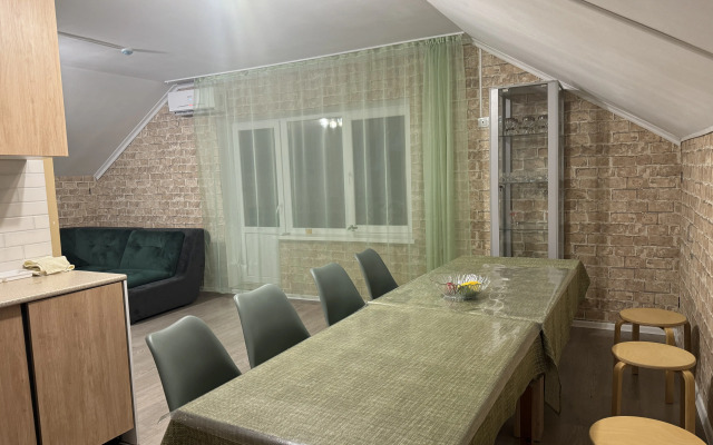 Prostornye i Komphortnye y Morya do 10 chelovek v H.Betta Apartments