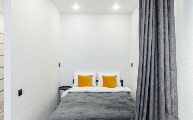 Na 22 Etazhe S Vidom Na Reku Apartments