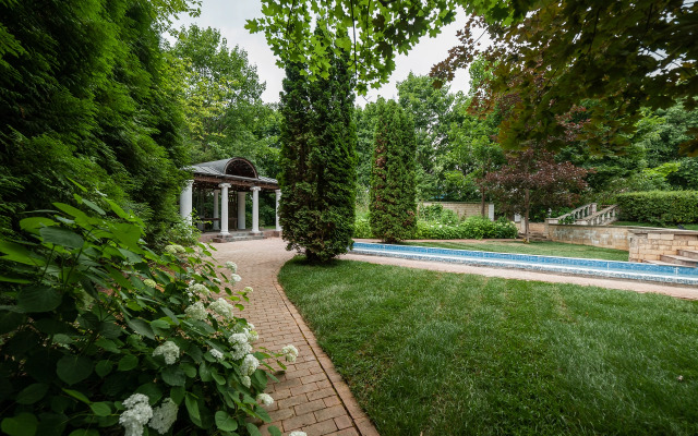 Atrium Private house