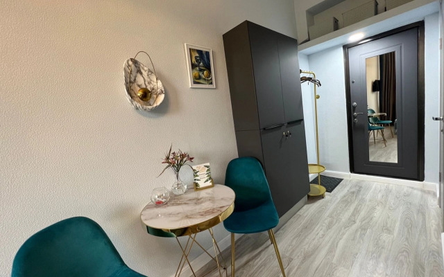 520 Alleya Pervoy Mayovki Apartment