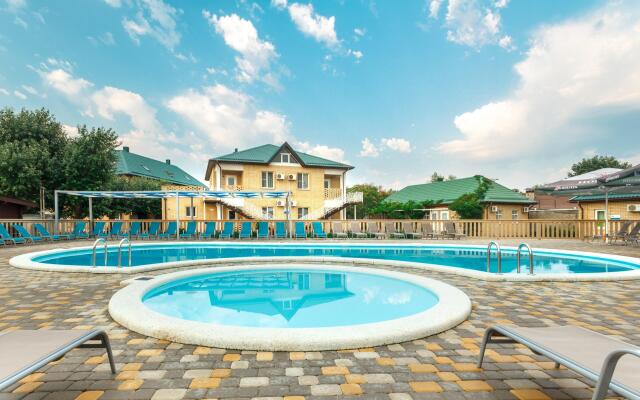 Отель Pontos Family Resort Zarya