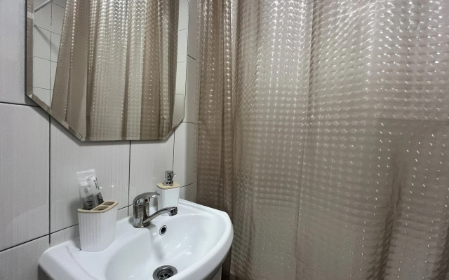 Uyutnaya Studiya V Tsentre Flat