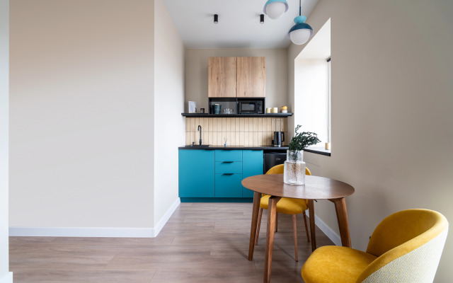 Квартира на Робеспьера 37