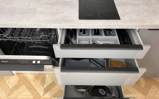 Na Nizhneimeretinskoy 137A Flat