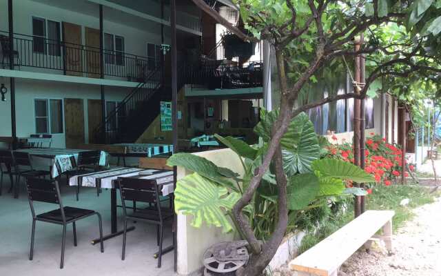 Rayskiy Otdykh Guest House