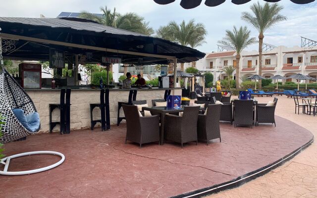 Dive Inn Resort