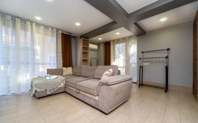 2 Gosti-24 Na Krymskoy Apartment