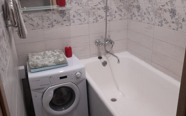 Kvartira na Nabereznoy Apartments
